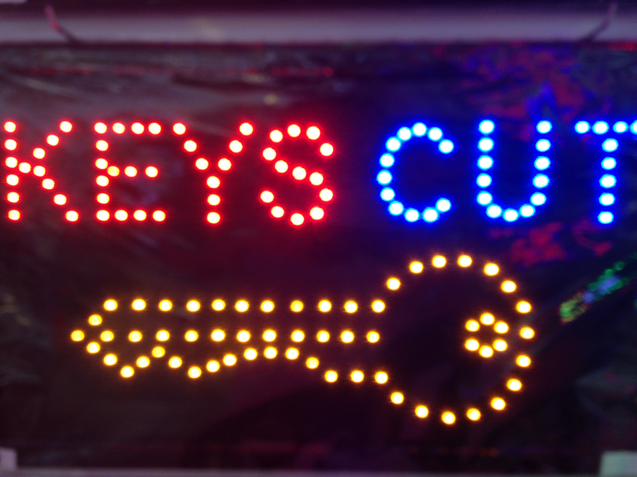 "KEYS CUT" LED Sign 55x33cm